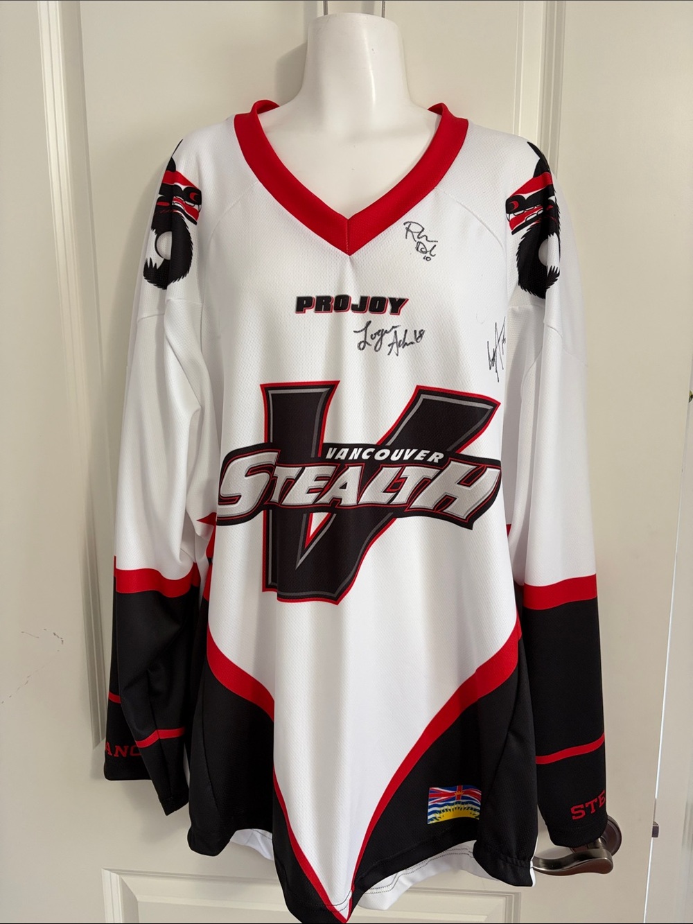 Vancouver Stealth White & Black Men's Lacrosse Jersey Autographed